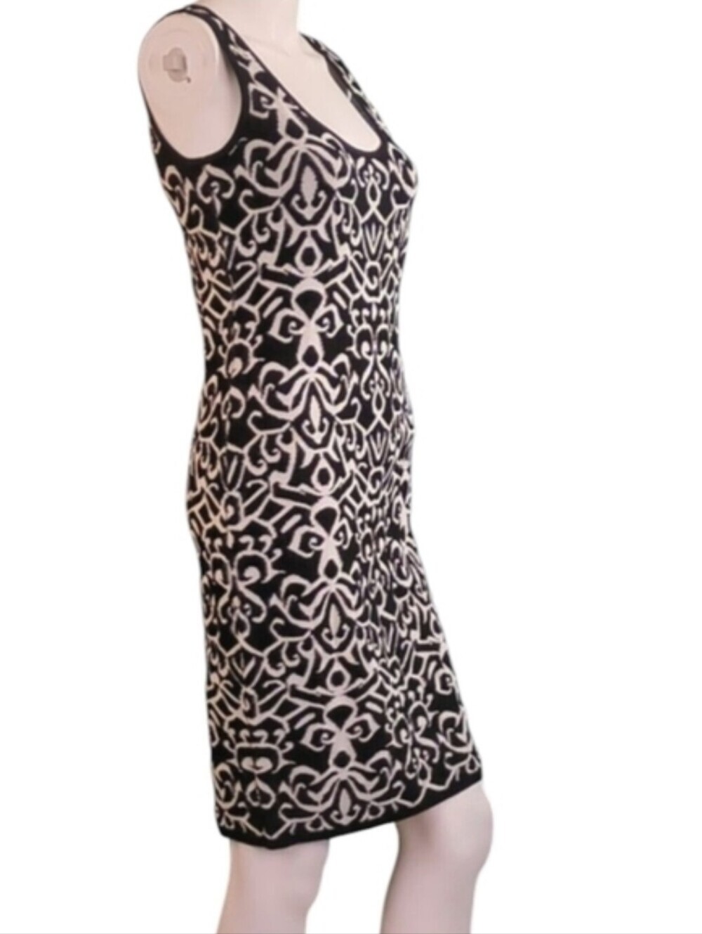 Carmen Marc Valvo Knit Jacquard Rayon/Nylon Blend Dress